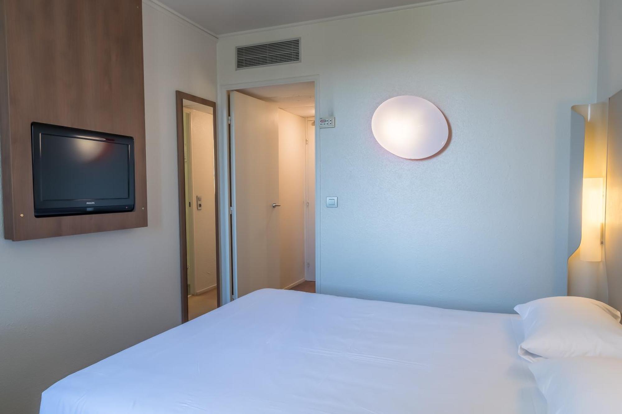 Campanile Nogent-Sur-Marne Hotel Ngoại thất bức ảnh