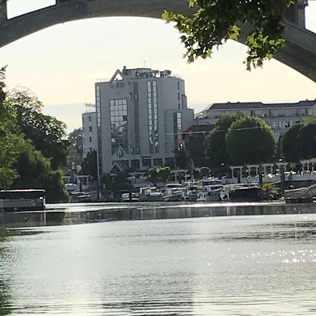 Campanile Nogent-Sur-Marne Hotel Ngoại thất bức ảnh